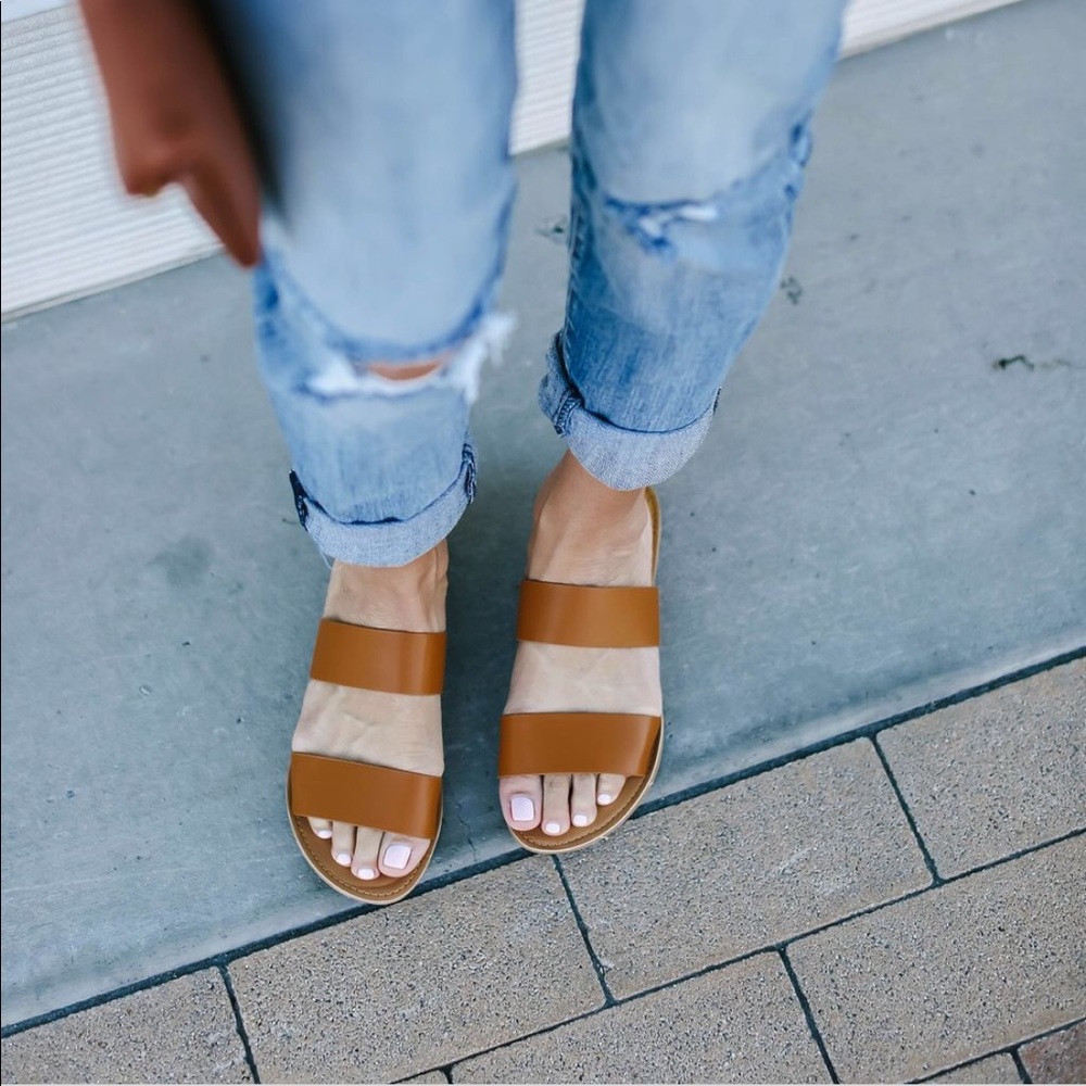 ⚡️RESTOCK ⚡️5⭐️ CAMEL SLIP ON FLAT- Shoe - Picture 3 of 4